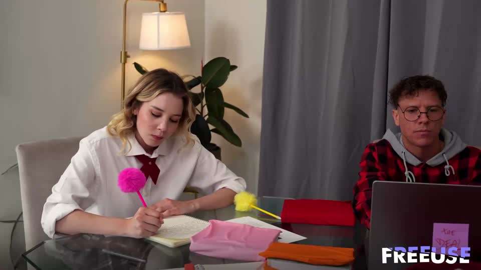 帮我学习，我将成为你的免费荡妇