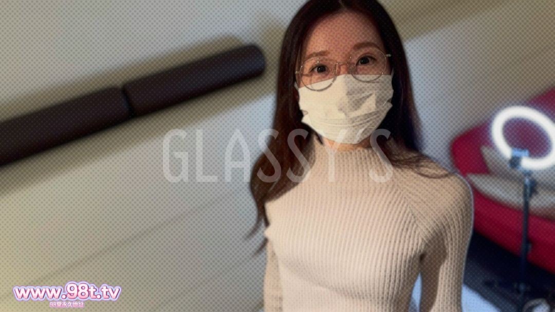 FC2PPV-4691059-可愛過ぎる日本人メガネ美女と大量潮吹き生ハメSEX│GLASSY&#039;S