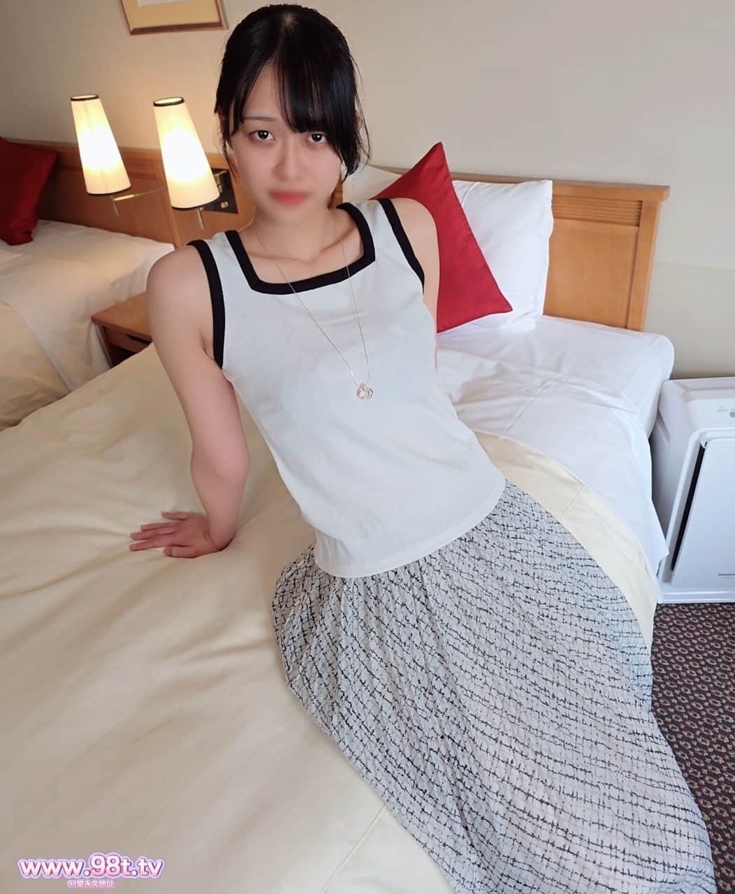 FC2PPV-4687503-【初撮り/無】バレーボールで鍛えた肉体美を全て大開放～ファッションモデル並み