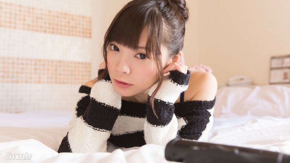 POK-002娇小美丽的女孩和爱奇闻趣事HMio