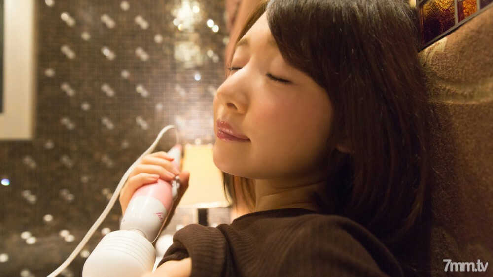 654-MAI-02没有内裤自拍自慰麦