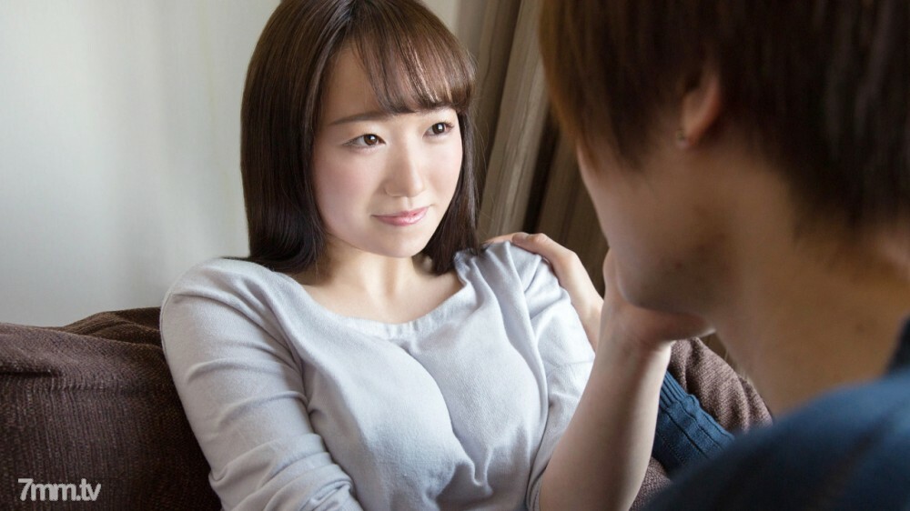 717-HONO-01SEXHono裸体与身材丰满的白皙女孩