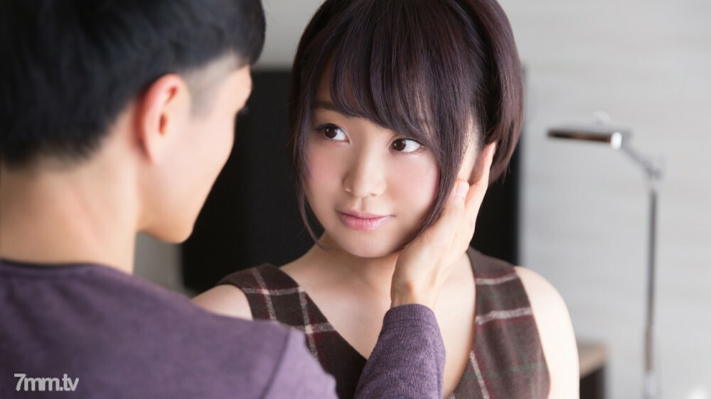 617-AKARI-01Akari带著可爱的笑容