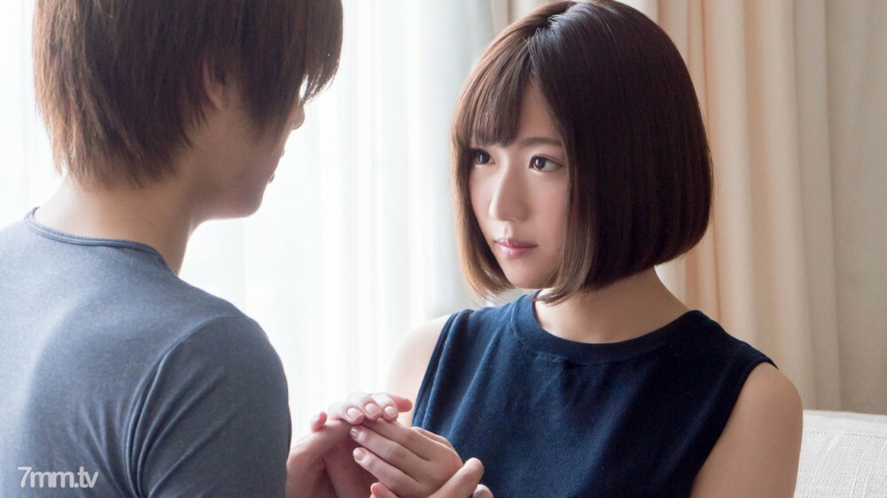 648-MITSUHA-01SEX三叶将害羞的剃光女孩的脸颊染成红色