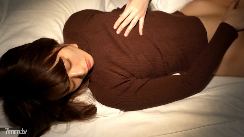 769-LUNA-02剃光的女孩氛围手淫Luna