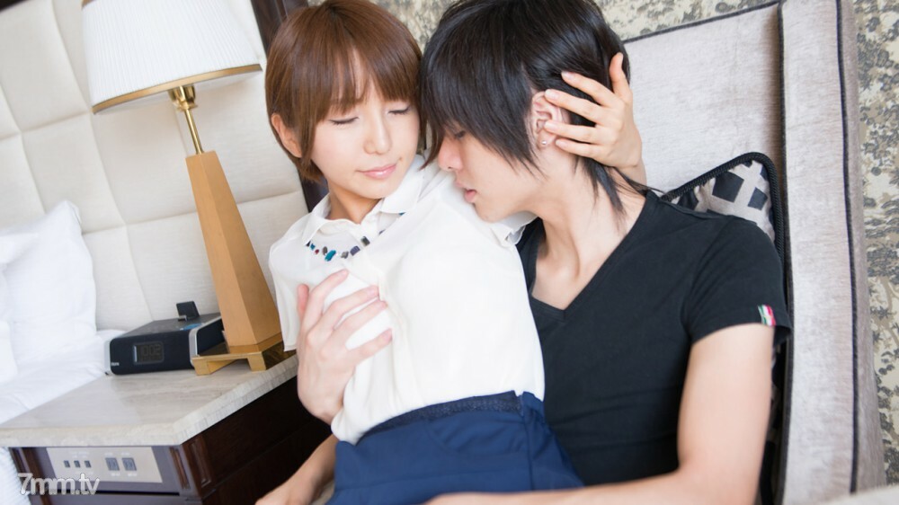 326-AYUMI-01害羞的女孩攻击的HAyumi