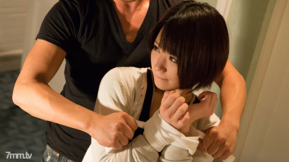 350-RUNA-04被捆绑和兴奋的敏感女孩Runa