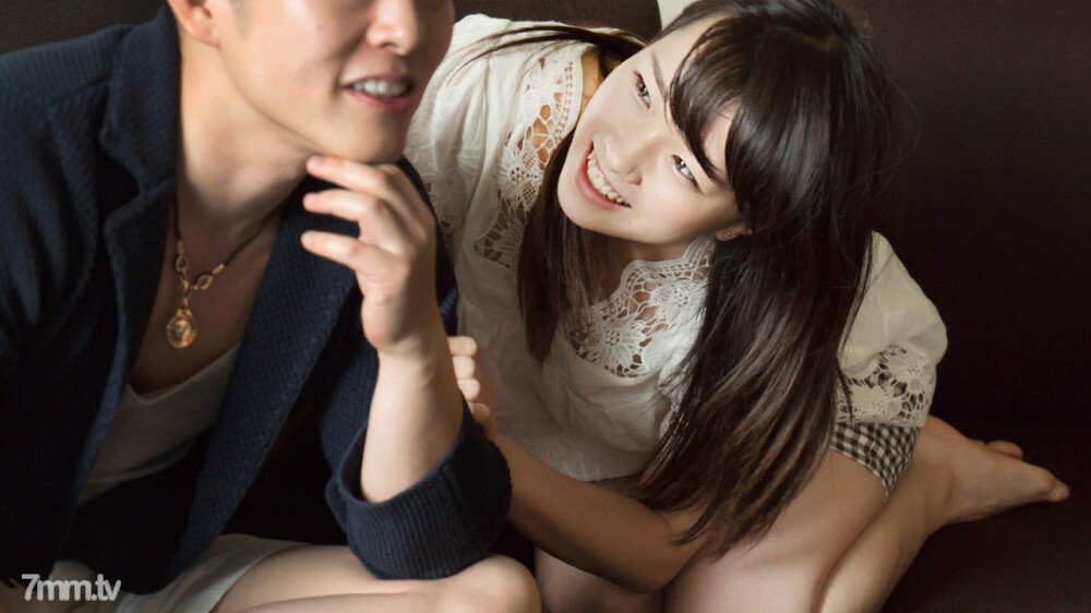 416-REINA-03加油HReina笑著邀请你