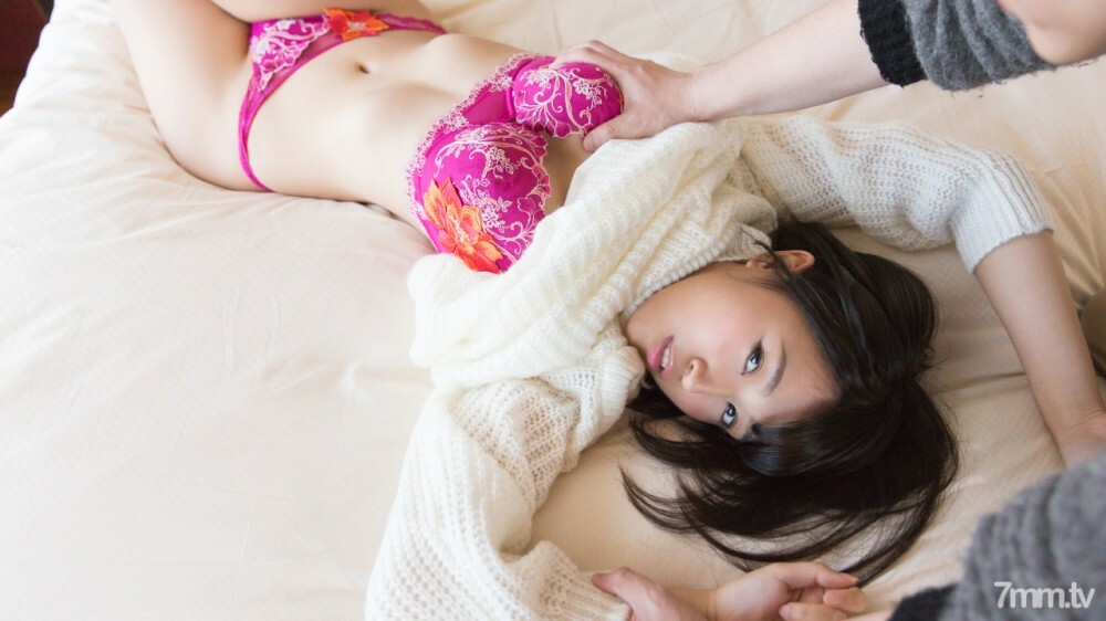 579-YUKI-03与害羞又好色的丰满女孩Yuki发生性关系