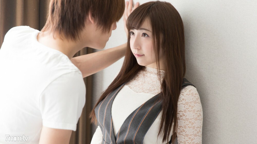 593-MARIA-01UbuSEX一个羞于面对她的眼睛的美丽女孩的玛丽亚